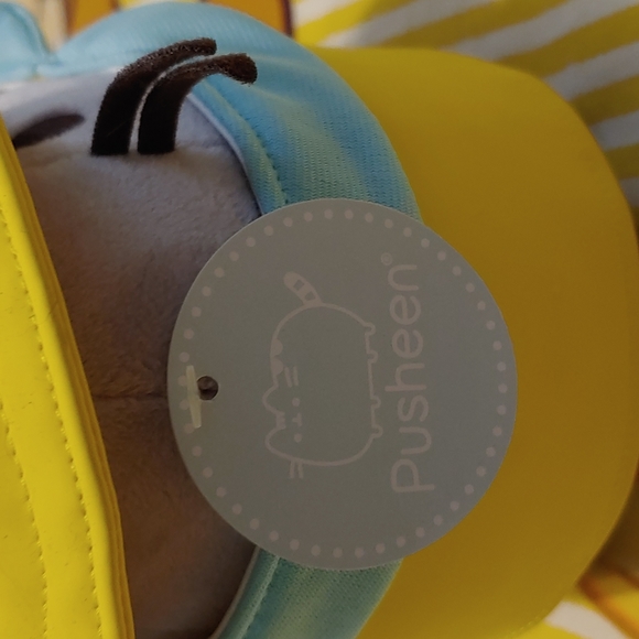 RARE Raincoat Pusheen Plush - Picture 3 of 4